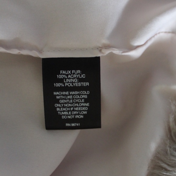 Signature Studio Two Tone Ombray Faux Fur Open Vest Large Preowned - Picture 7 of 7